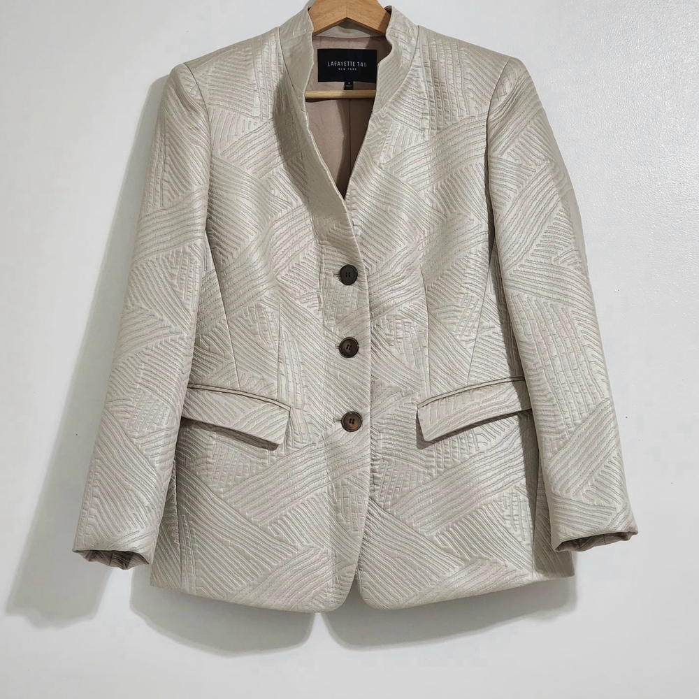 Lafayette 148 New York Beige Tan Blazer SZ 4 Luxurious Elegant Minimalist Money